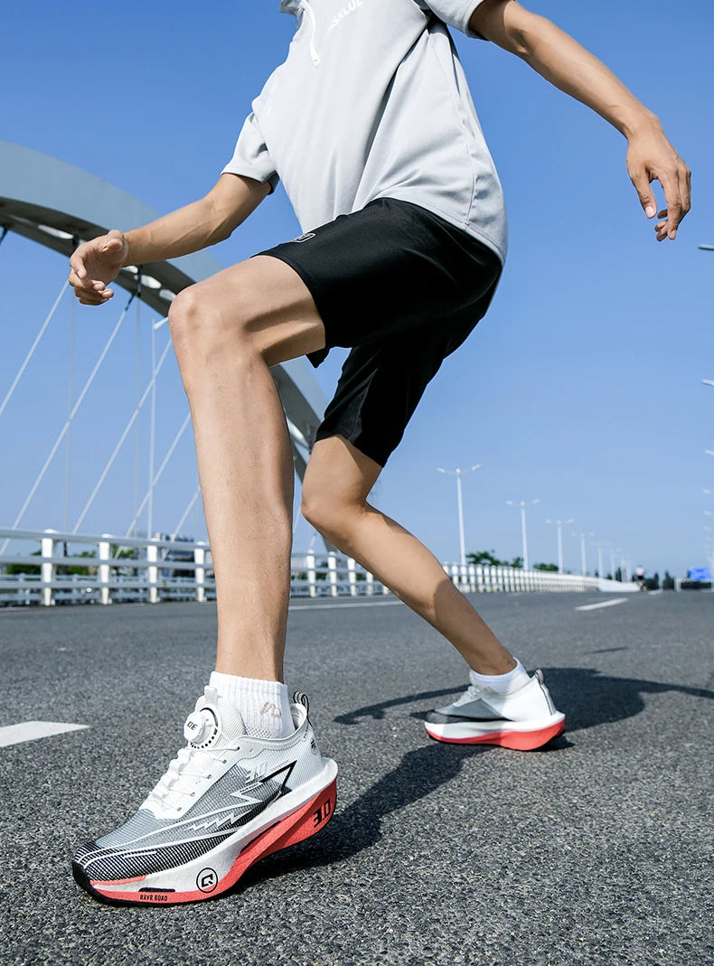 Soft Sole Cushioning Men's Running Shoes for Women High-quality Road Jogging Shoes Light Comfy Sneakers Mesh Training Shoes male